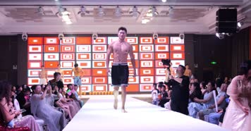 发布会 现场 男模特 外籍男模 发布会 现场 男模特 外籍男模