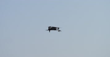 大疆 无人机 飞行 拍摄 航拍 大疆无人机  大疆 无人机 飞行 拍摄 航拍 大疆无人机