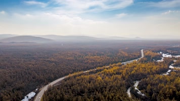 延时航拍阿尔山迷人秋色