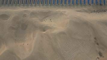 光伏基地沙漠太阳能基地-2光伏太阳能   沙漠太阳能  太阳能光伏板