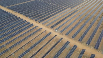 光伏基地沙漠太阳能基地-1光伏太阳能   沙漠太阳能  太阳能光伏板